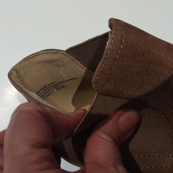 Beautiful brown boots by Audrey Brooks🍀☘️🌼 - Picture 13 of 13